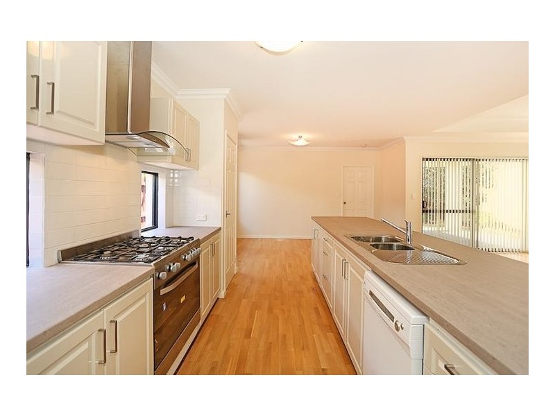 11 Pacifica Way, Dudley Park WA 6210