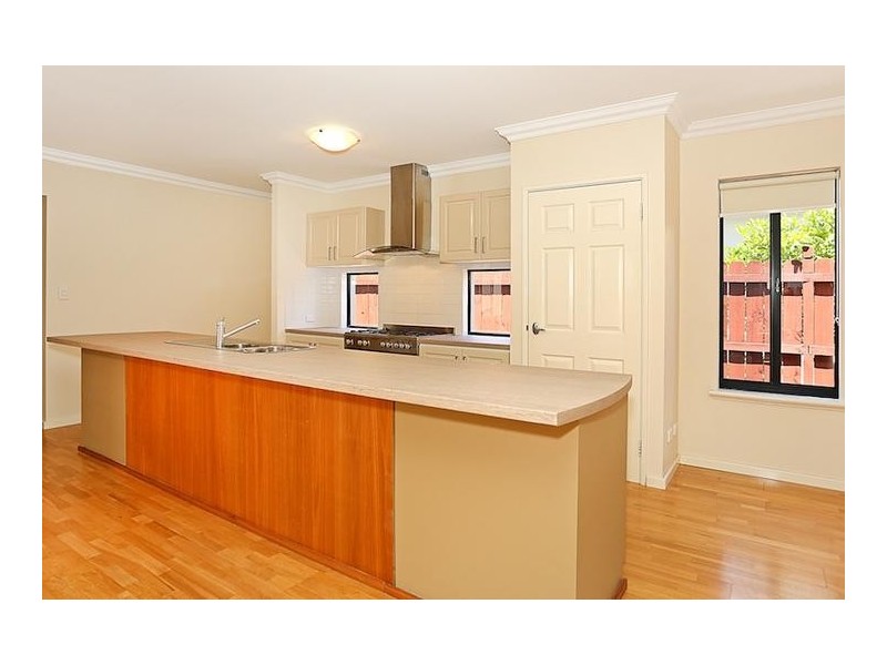 11 Pacifica Way, Dudley Park WA 6210