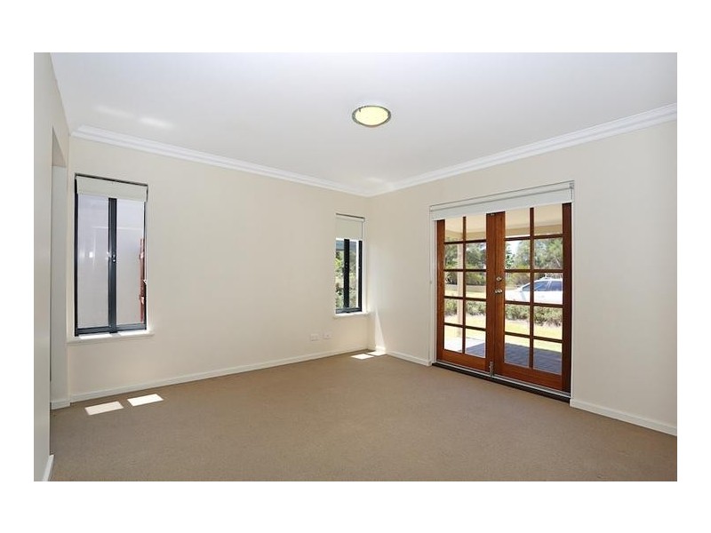 11 Pacifica Way, Dudley Park WA 6210