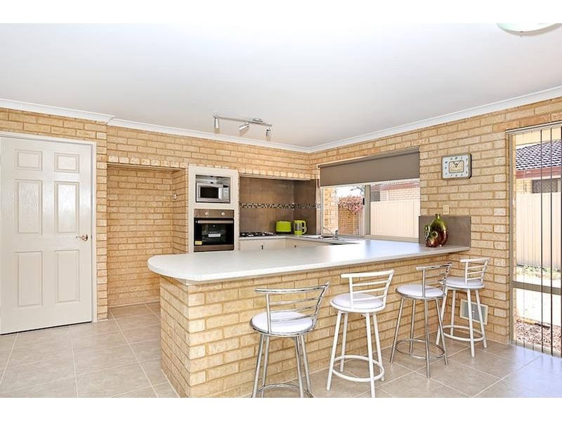 21 Mississippi Drive, Greenfields WA 6210