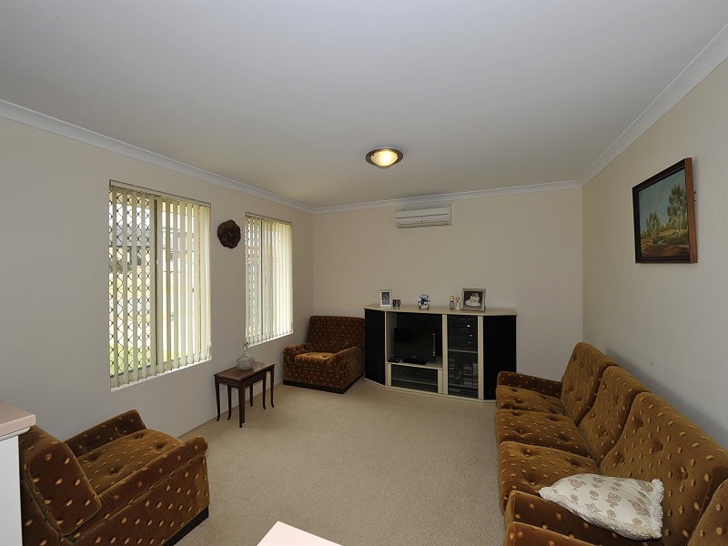 30 Seaforth Drive, Halls Head WA 6210