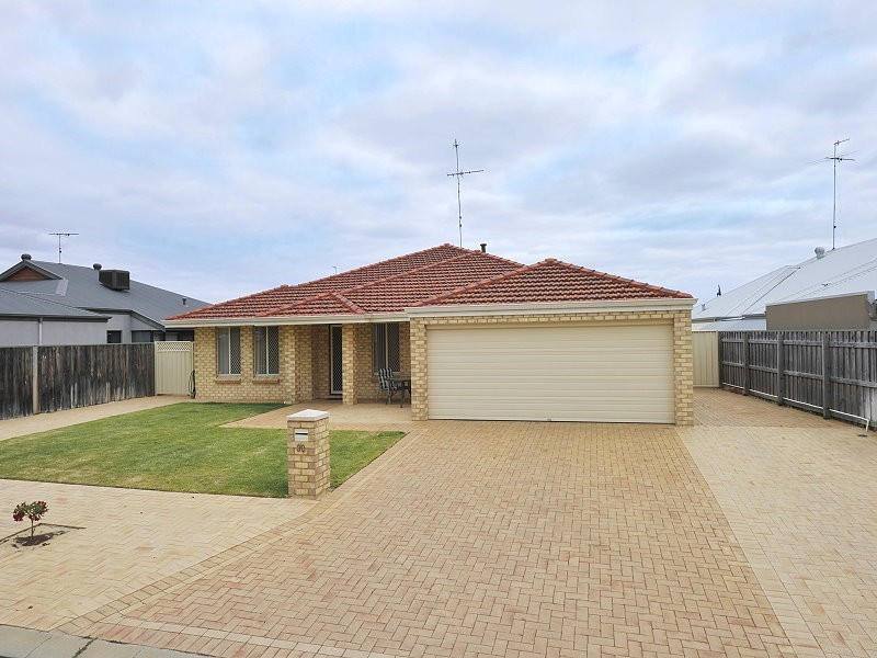 30 Seaforth Drive, Halls Head WA 6210