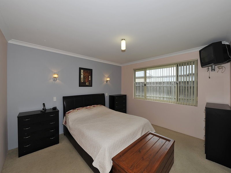 30 Seaforth Drive, Halls Head WA 6210