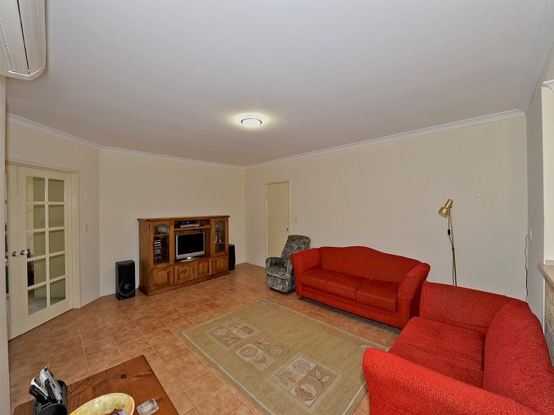 30 Seaforth Drive, Halls Head WA 6210