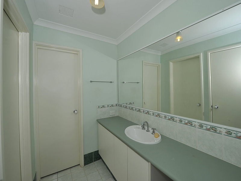 30 Seaforth Drive, Halls Head WA 6210