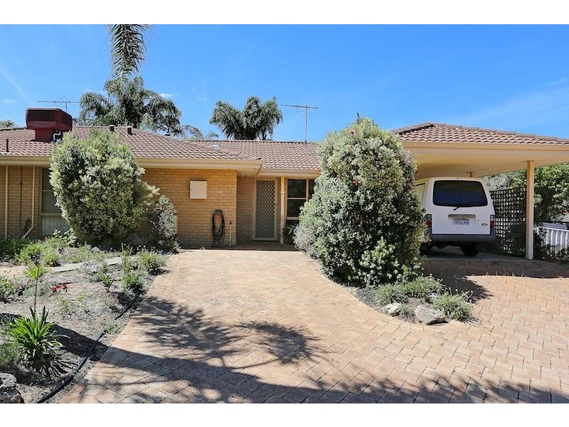 2/7 Karara Close, Halls Head WA 6210