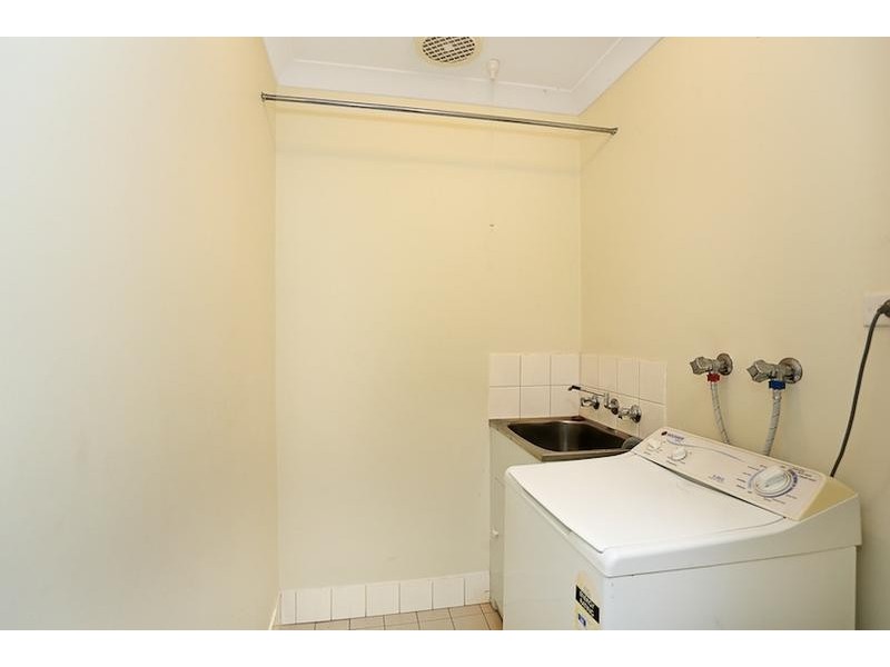 2/7 Karara Close, Halls Head WA 6210