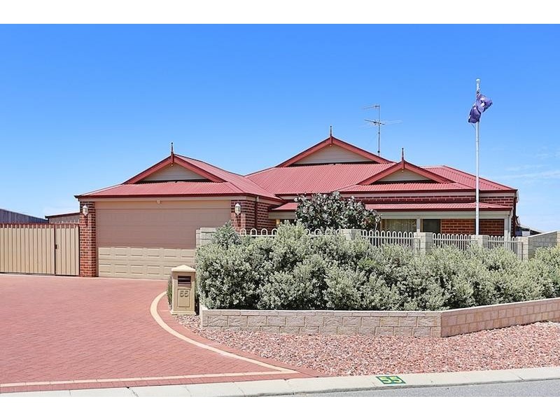 55 Marsdenia Road, Halls Head WA 6210