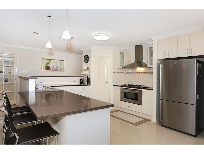 55 Marsdenia Road, Halls Head WA 6210