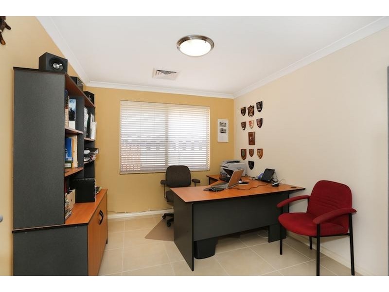 55 Marsdenia Road, Halls Head WA 6210