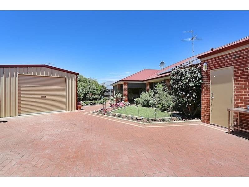 55 Marsdenia Road, Halls Head WA 6210