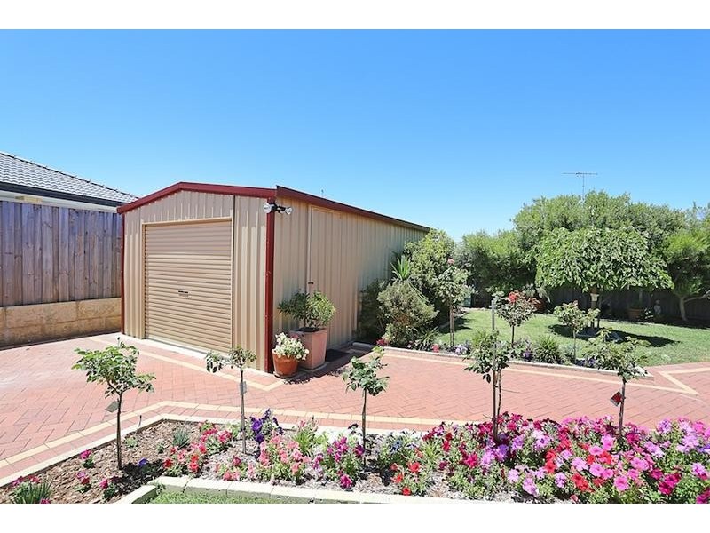 55 Marsdenia Road, Halls Head WA 6210