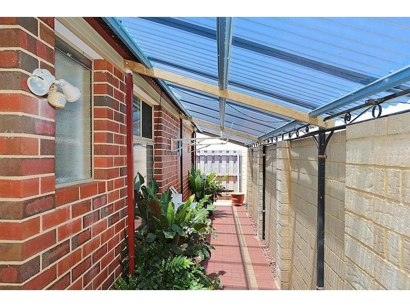 55 Marsdenia Road, Halls Head WA 6210