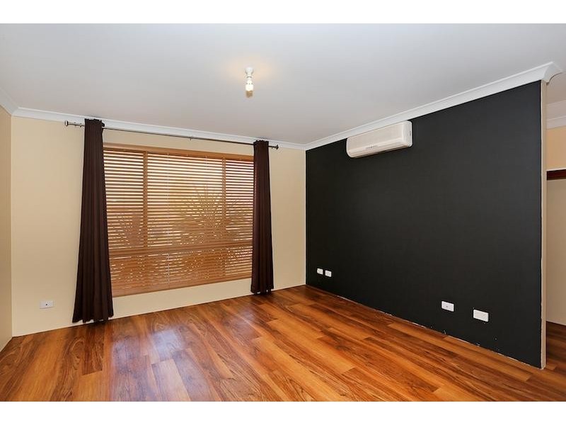 20 Banksiadale Gate, Lakelands WA 6180