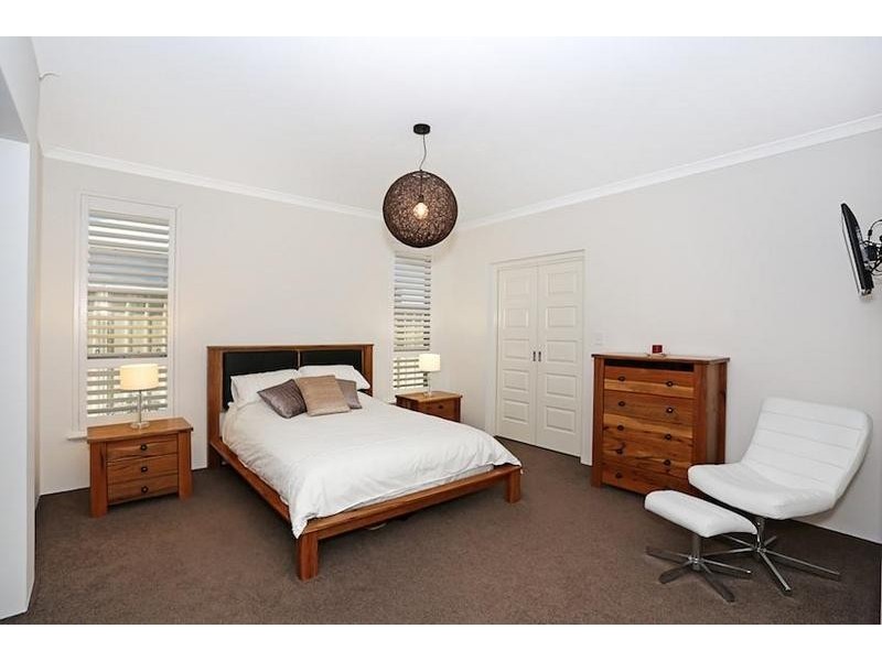 49 George Hibbert Road, Madora Bay WA 6210