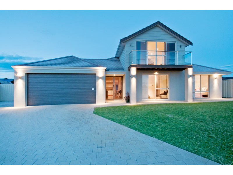 6 Hera Court, San Remo WA 6210