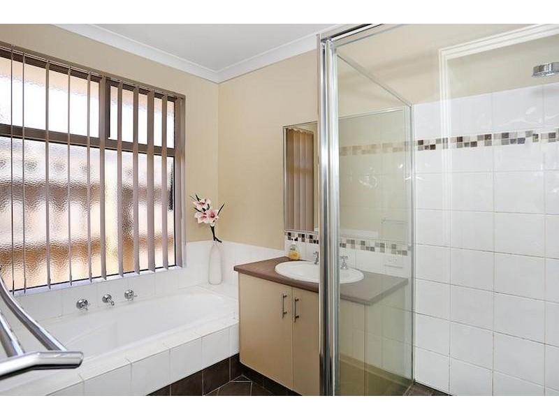 7 Tectona Way, Halls Head WA 6210