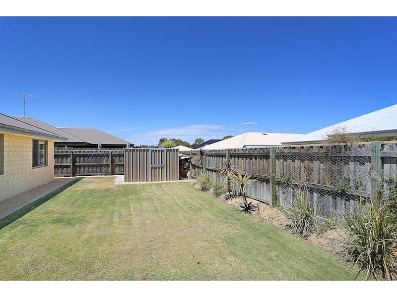 7 Tectona Way, Halls Head WA 6210