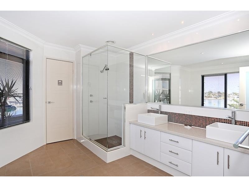 15B Veneto Lane, Mandurah WA 6210
