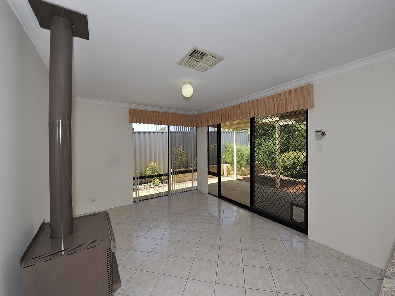 2 Boileau Place, San Remo WA 6210