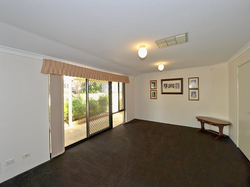 2 Boileau Place, San Remo WA 6210