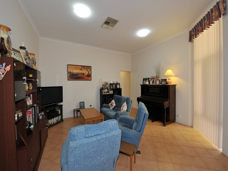 3 Heyerdahl, Dudley Park WA 6210