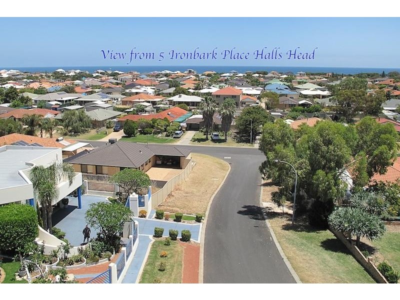 5 Ironbark Place, Halls Head WA 6210