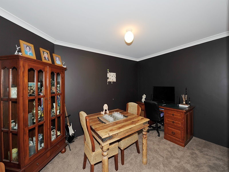 8 Karon Vista, Halls Head WA 6210