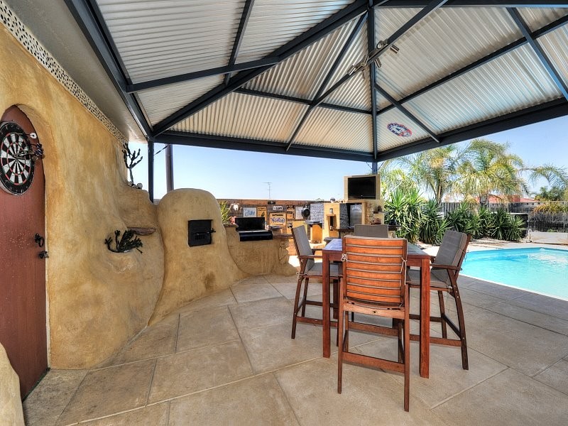 8 Karon Vista, Halls Head WA 6210