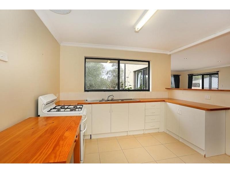 158 Banksia Terrace, South Yunderup WA 6208