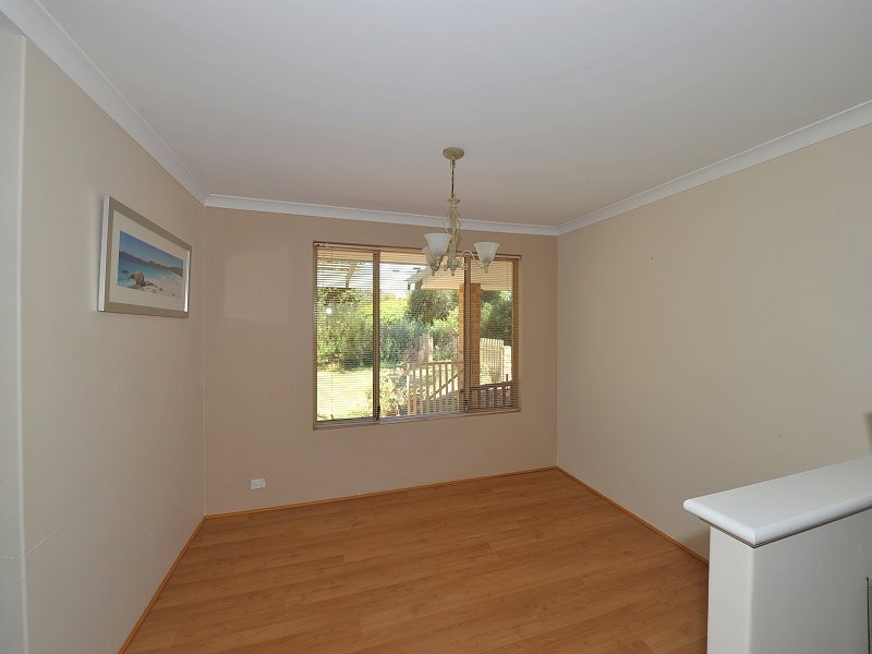 9 Navarre Row, Greenfields WA 6210