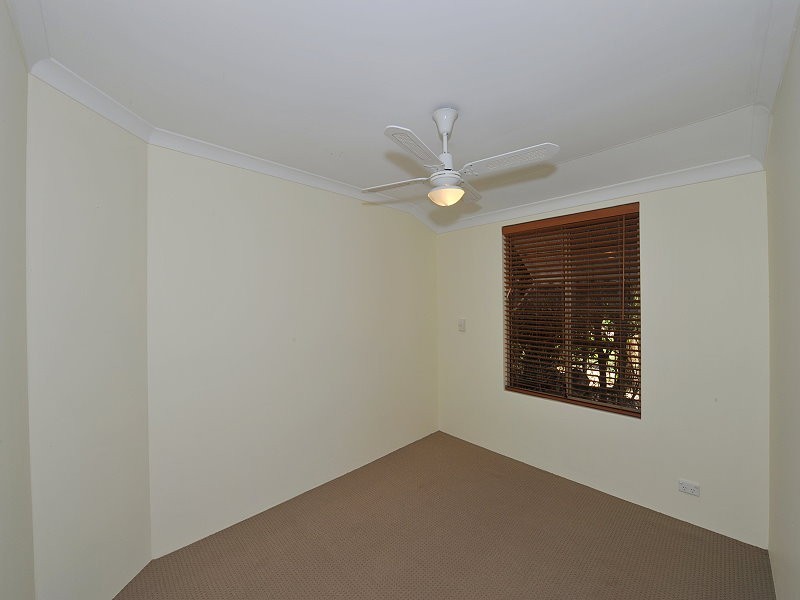 9 Navarre Row, Greenfields WA 6210