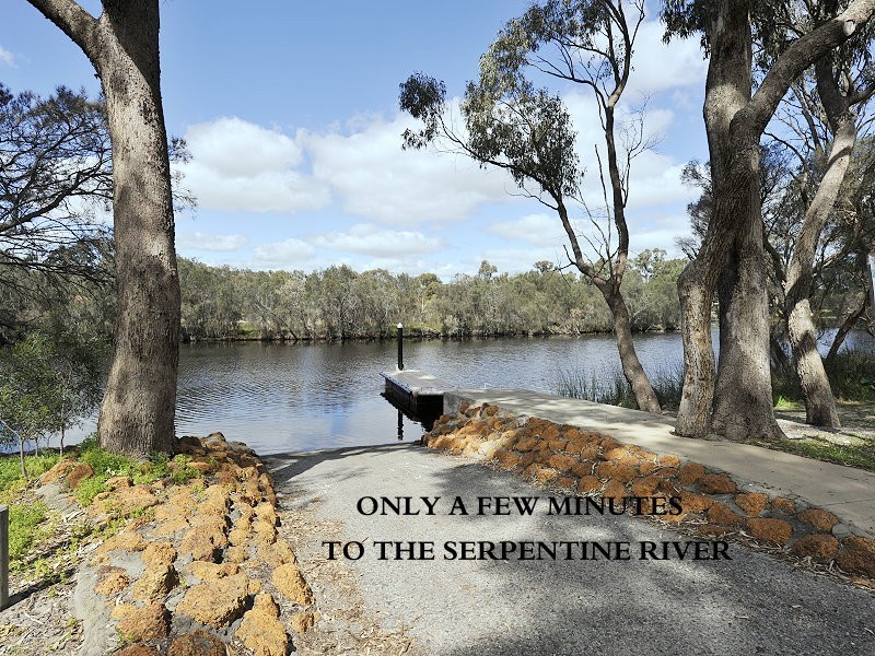 9 Navarre Row, Greenfields WA 6210