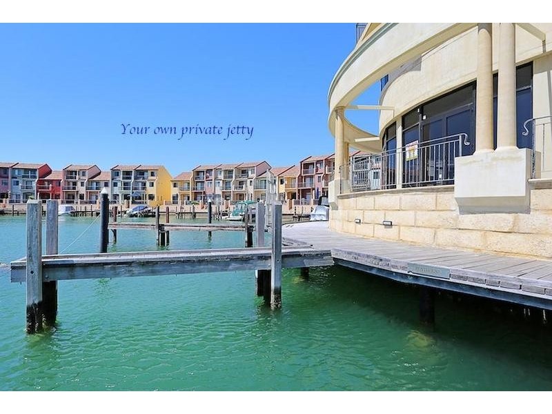 11/4 Port Quays, Wannanup WA 6210