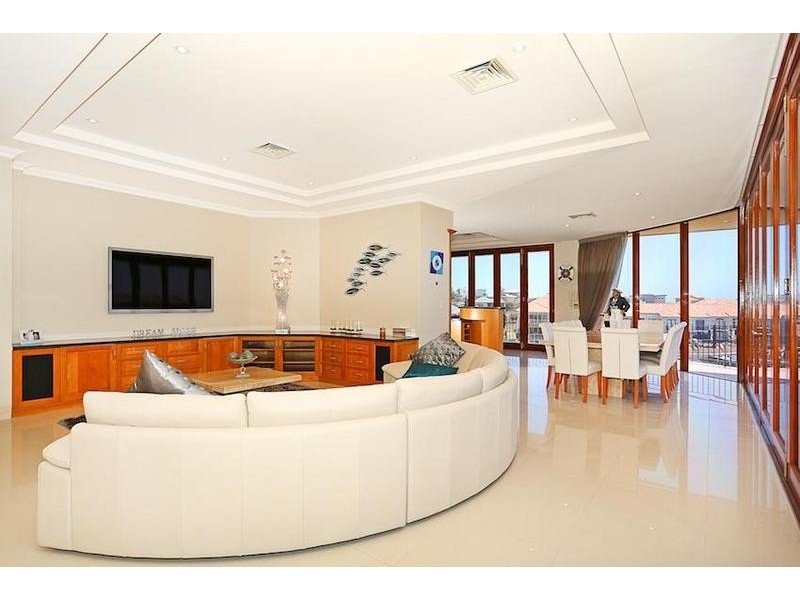 11/4 Port Quays, Wannanup WA 6210