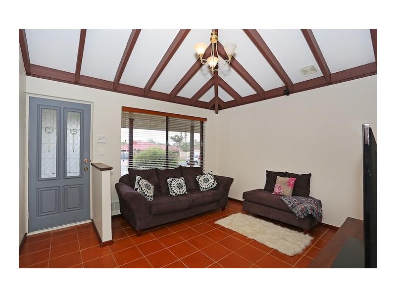 19 Vermont Avenue, Meadow Springs WA 6210