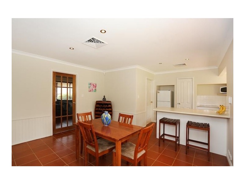 19 Vermont Avenue, Meadow Springs WA 6210