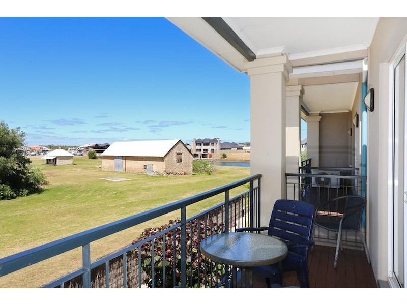 65/20 Apollo Place, Halls Head WA 6210