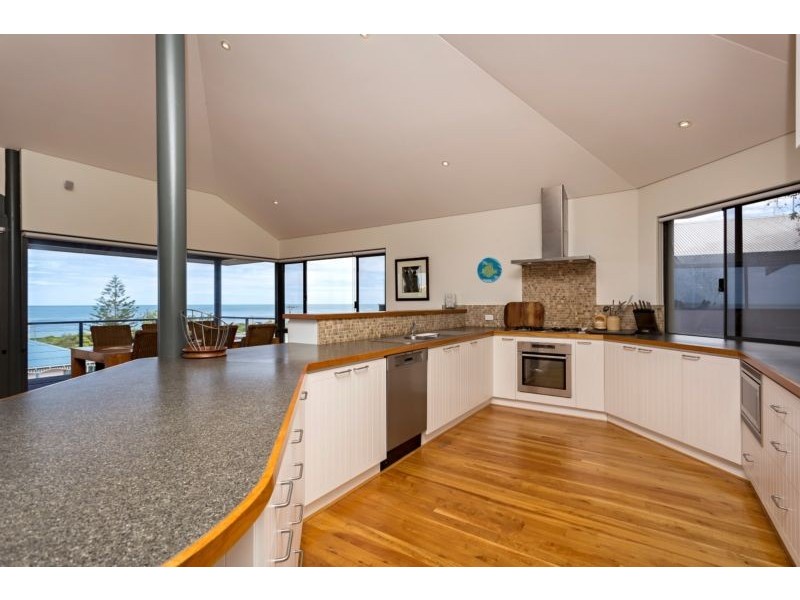 17 Pepper Street, Falcon WA 6210