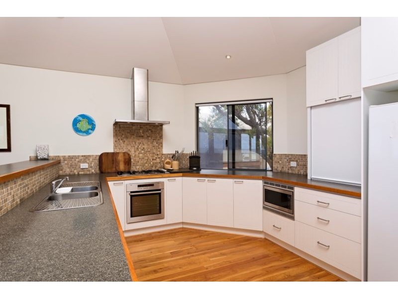 17 Pepper Street, Falcon WA 6210