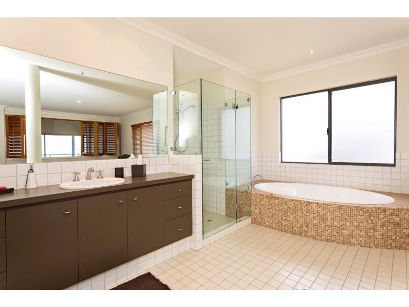 17 Pepper Street, Falcon WA 6210