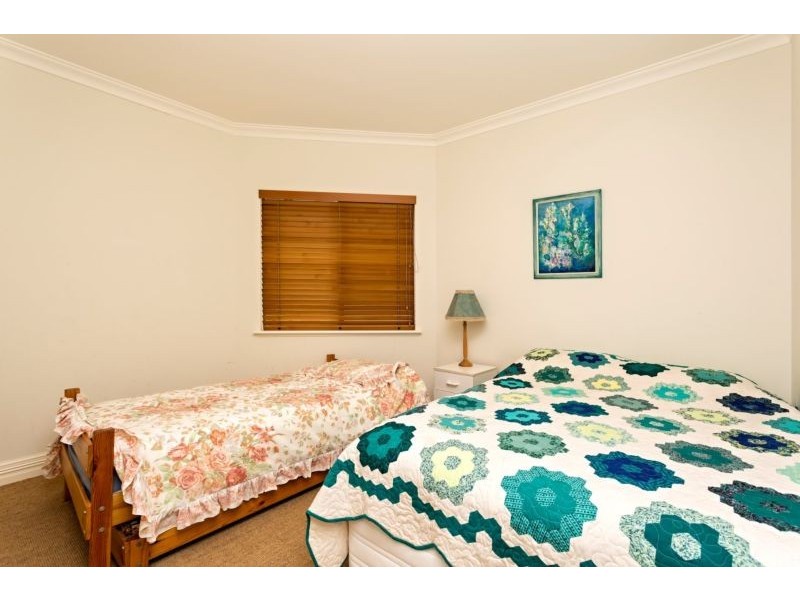 17 Pepper Street, Falcon WA 6210