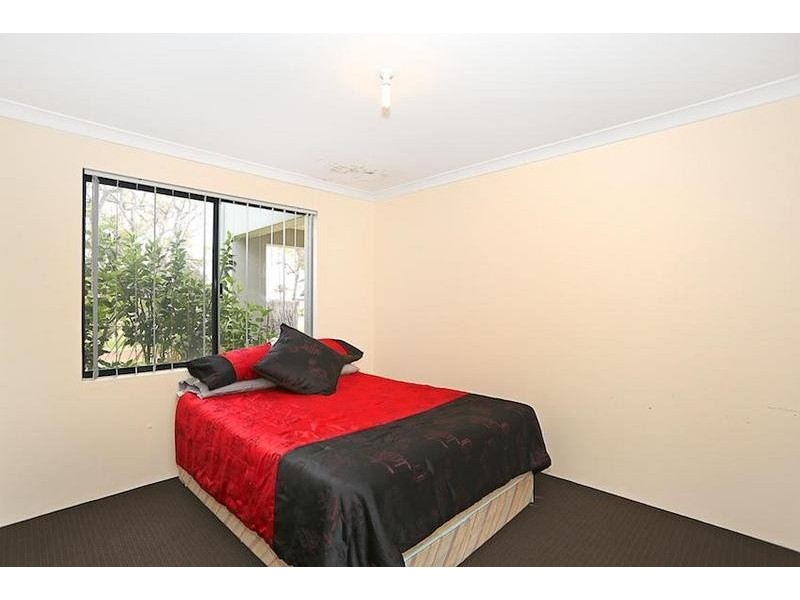 6 Evella Cove, Lakelands WA 6180