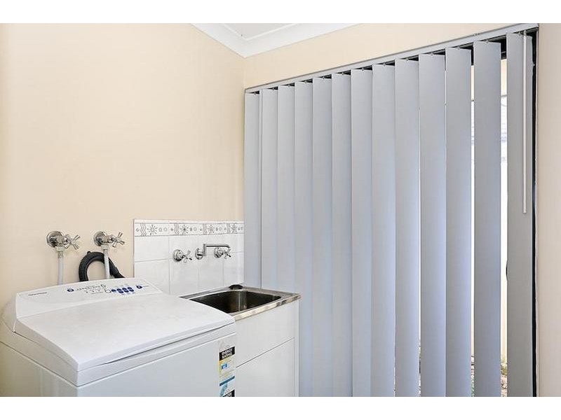 6 Evella Cove, Lakelands WA 6180