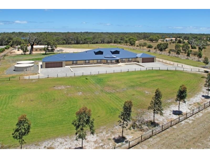 113 Serene Place, Barragup WA 6209