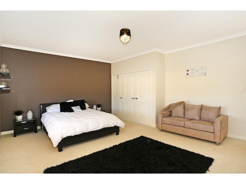 113 Serene Place, Barragup WA 6209