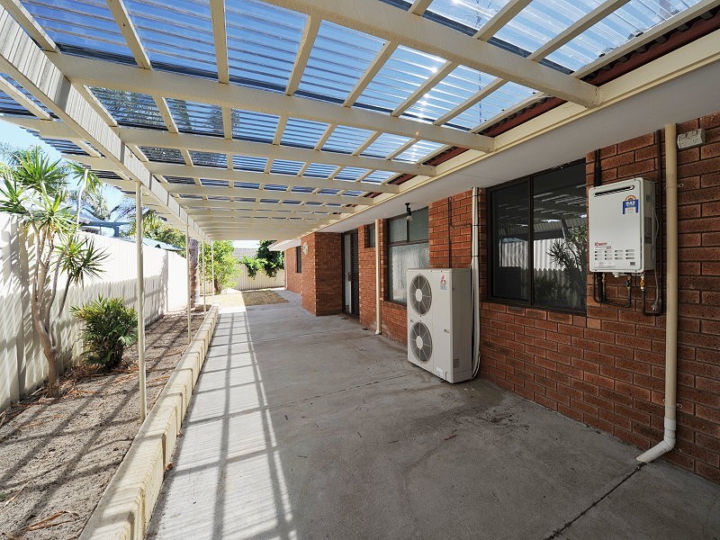 48 Mahogany Drive, Halls Head WA 6210