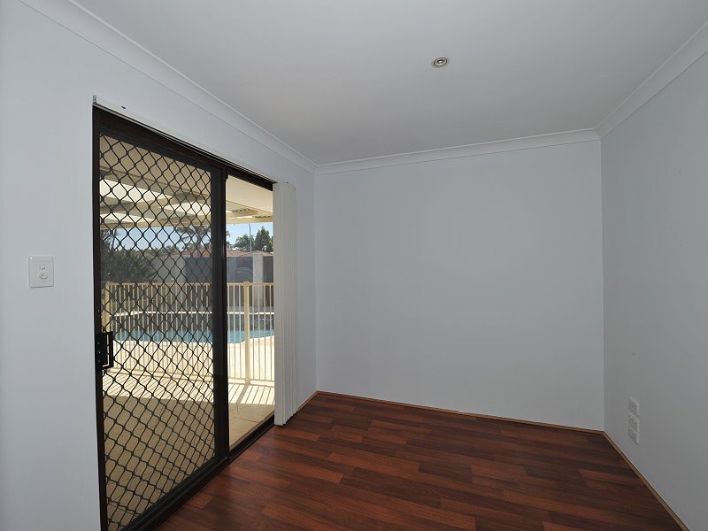 48 Mahogany Drive, Halls Head WA 6210