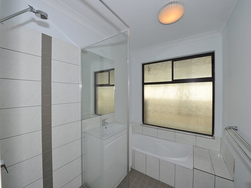 48 Mahogany Drive, Halls Head WA 6210