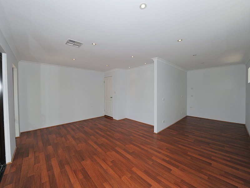 48 Mahogany Drive, Halls Head WA 6210